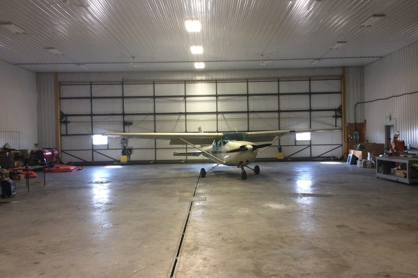Cessna 172 in maintenance hangar ready for exterior dry wash